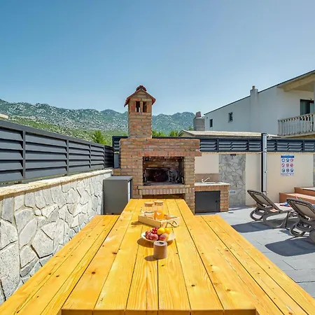 Jimmy بيت للعطل *