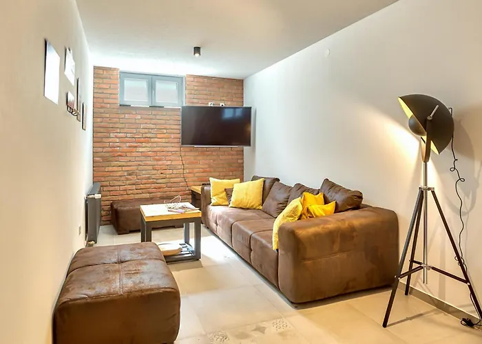 Jimmy Holiday home *